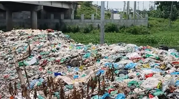 ডাম্পিং স্টেশন নেই সোনারগাঁয়ে, ময়লার ভাগাড় ঐতিহ্যের মারিখালি নদী