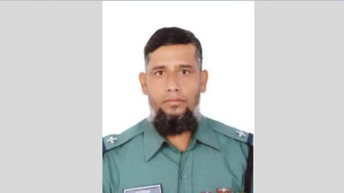 নারায়ণগঞ্জে পুলিশ কর্মকর্তার ঝুলন্ত মরদেহ উদ্ধার