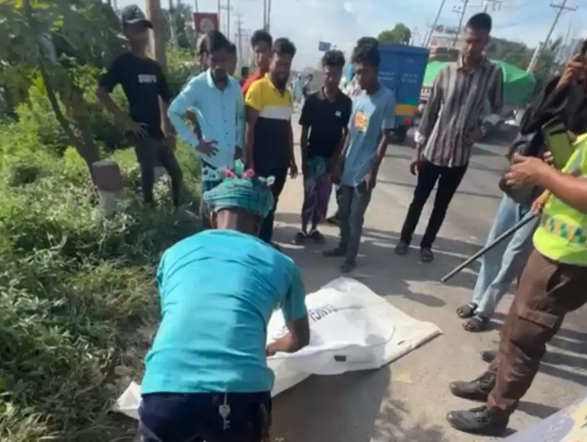 সোনারগাঁয়ে মহাসড়কে দুর্ঘটনায় প্রাণ গেল ১৮ বছরের যুবকের